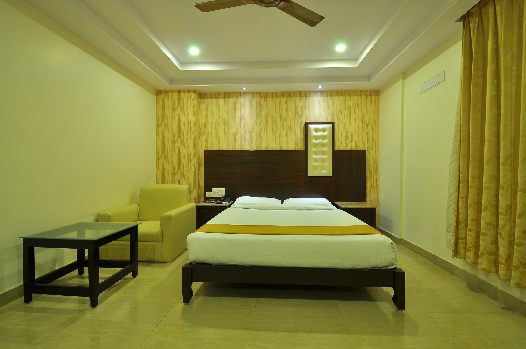 Hotel Premier Comfort Bangalore Exterior photo